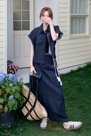 Summer Slimming Denim Short Sleeve Skirt Set - Elegant Age-Reducing OOTD for Stylish Casual Looks