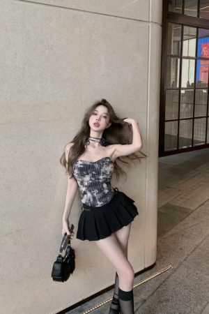 Summer Strapless Tank Top for Women - Spicy Girl Plaid with Three-Dimensional Floral Design, Slim Fit Irregular Short Outerwear