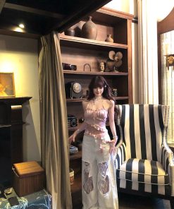 Summer Women's Halter Camisole - Sweetheart French Lace, Slimming Design, Fragrant Chic Top for Hot Girls