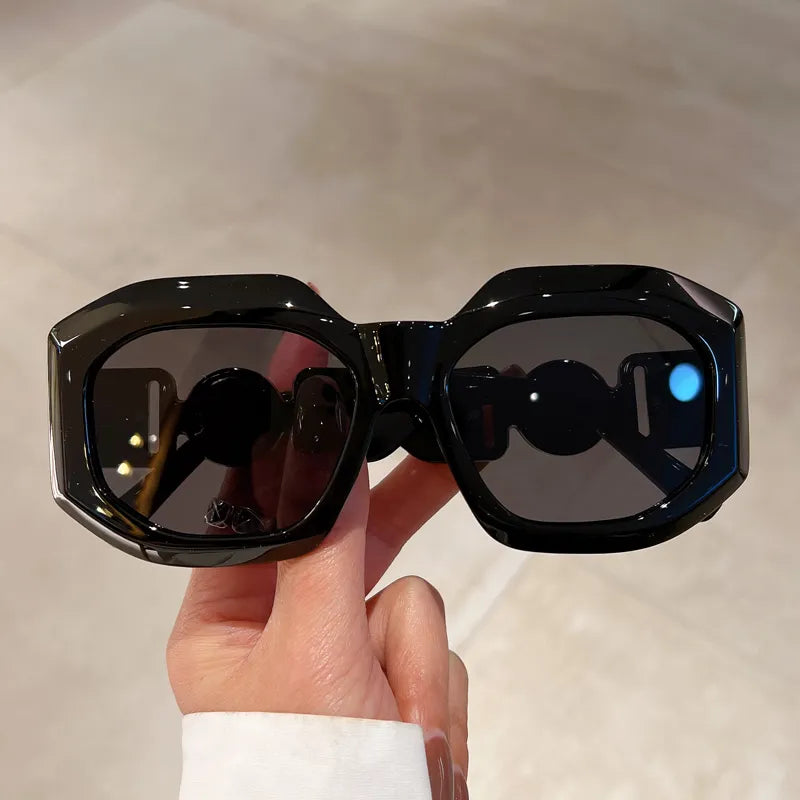 Sweet Girl Style, Long Sleeve Outfits Summer - Oversized Square Sunglasses Sweet Girl Style, Long Sleeve Outfits Summer - Oversized Square Sunglasses