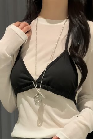 Sweet Heart Long Necklace for Women - Woven Metal Crossbody Bag Pendant - Stylish Sweater Neck Chain Accessory