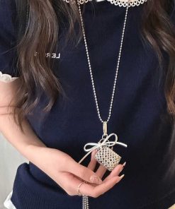 Sweet Heart Long Necklace for Women - Woven Metal Crossbody Bag Pendant - Stylish Sweater Neck Chain Accessory