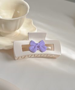 Sweet Purple Bow Shark Clip Hairpin - Cute Milk White Grasp Clip for Girls, Minimalist Design, Trendy Internet Celebrity Style 2025