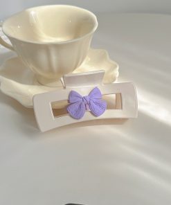 Sweet Purple Bow Shark Clip Hairpin - Cute Milk White Grasp Clip for Girls, Minimalist Design, Trendy Internet Celebrity Style 2025
