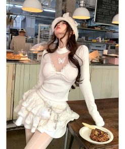 Sweet Romantic Korean Style Lace Long Sleeve V-Neck T-shirt for Women - Autumn Winter Slim Fit Knit Top