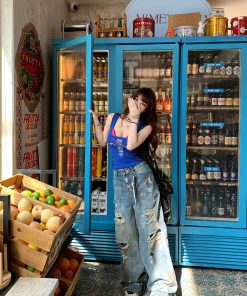 Sweet South-Style Lace Camisole for Women - Sexy Slim-Fit Short Top for Hot Girl Summer, Y2K Fashion, Alluring Summer Style