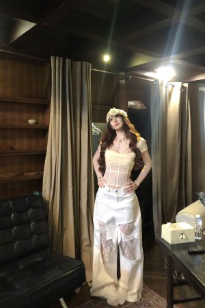 Sweet Spicy Bali Lace Hollow T-Shirt for Women - Summer Short Sleeve Waist-Cinching Slim Fit Sexy Top