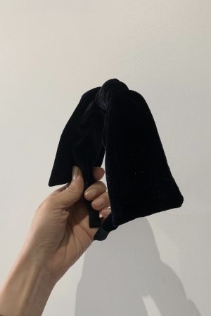 Sweet Velvet Big Bow Black Ribbon Headband - Korean Style Lady Girl Accessory for a Cute Look