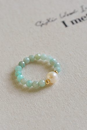 Teal Natural Crystal Stone Ring with Freshwater Pearl â€“ Unique Stacking Ring for Boho, Niche Style Jewelry