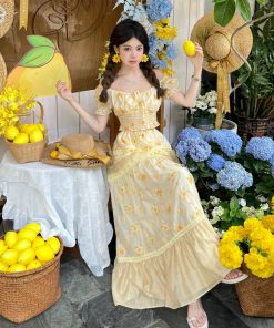 Tencel Strapless Top with Embroidered Daisy and Heavy-Duty Drawstring Skirt for Seaside Vacation, Perfect for Y2K and 90s Style