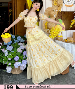 Tencel Strapless Top with Embroidered Daisy and Heavy-Duty Drawstring Skirt for Seaside Vacation, Perfect for Y2K and 90s Style