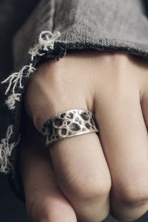 Textured Adjustable Silver Ring for Men and Women - Minimalist Vintage Design, Non-Fish Home Jewelry, Perfect for Everyday Wear