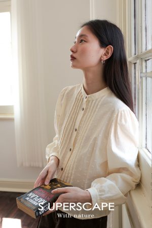 Textured French Style Short Shirt with Small Stand Collar and Fitted Waist - Chic Casual Top for Effortless Elegance