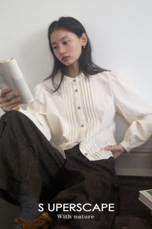 Textured French Style Short Shirt with Small Stand Collar and Fitted Waist - Chic Casual Top for Effortless Elegance