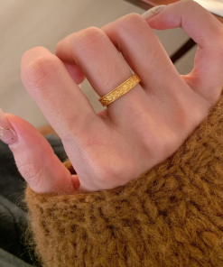 Textured Wheat Spike Design Ring for Women - Trendy 2025 Fashion Statement Finger Ring, Versatile and Stylish Accessory