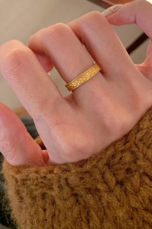 Textured Wheat Spike Design Ring for Women - Trendy 2025 Fashion Statement Finger Ring, Versatile and Stylish Accessory
