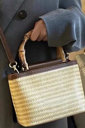 Textured Woven Straw Bucket Bag for Women - Summer 2025 Niche Crossbody Handheld Style