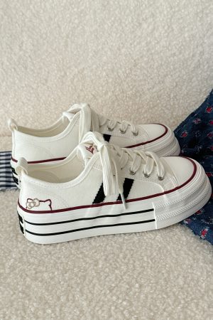Thick-Soled Canvas Slip-On Shoes for Women - Versatile Little White Shoes in 2025 New Style, Perfect for Casual Outfits