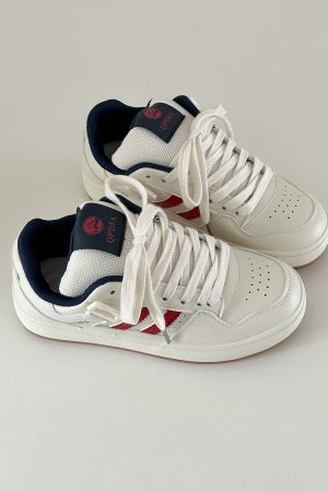 Thick-Soled Casual Bread Sneakers for Women - Trendy White Spring 2025 Footwear - Versatile Y2K Style