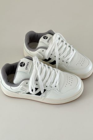 Thick-Soled Casual Bread Sneakers for Women - Trendy White Spring 2025 Footwear - Versatile Y2K Style
