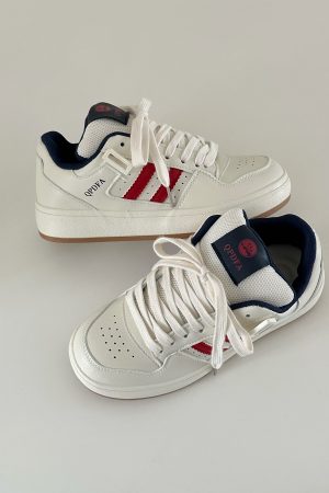 Thick-Soled Casual Bread Sneakers for Women - Trendy White Spring 2025 Footwear - Versatile Y2K Style