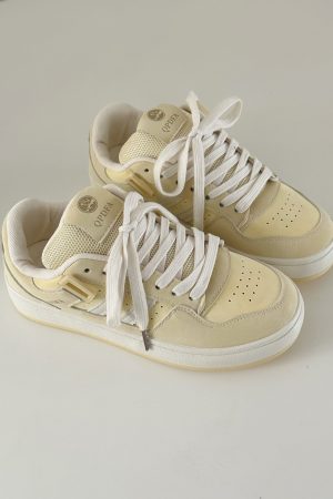 Thick-Soled Casual Bread Sneakers for Women - Trendy White Spring 2025 Footwear - Versatile Y2K Style