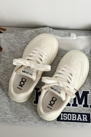 Thick-Soled White Sneakers for Women - Versatile Casual Style, 2025 Spring Collection, Trending Student Fashion
