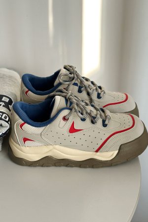 Thick-Soled White Sneakers for Women, 2025 Spring Niche Casual Skate Shoes, Versatile Sports Footwear