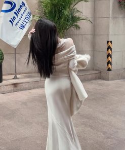 Thick White Mermaid Knit Long Skirt - Slim High Waist Bodycon Style for Winter Fashion