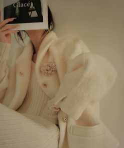 Thick White Short Woolen Coat with Gentle Lapel - Elegant Winter Outerwear for Chic Style