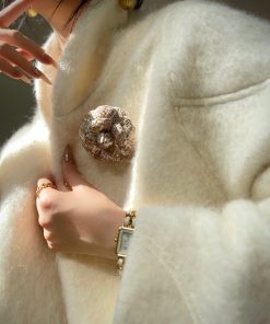 Thick White Short Woolen Coat with Gentle Lapel - Elegant Winter Outerwear for Chic Style