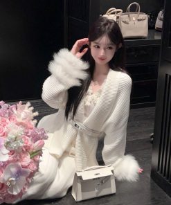 Thickened Knitted Cardigan for Women with Fox Fur Collar and Belt - Winter Fashion Layering Piece
