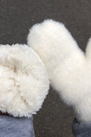 Thickened White Pudding Bear Plush Gloves for Women - Warm Neck Hanging Cute Winter Accessories