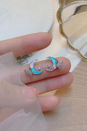 Three-Dimensional Butterfly Gradient Earrings for Women - Sweet Cool Design, Light Luxury Niche Style, Trendy Internet Celebrity Jewelry