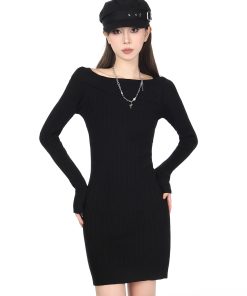 Tight-Fitting One-Shoulder Knitted Dress for Women - Bodycon Short Sweater Dress, Autumn/Winter Slanted Shoulder, Chic Style