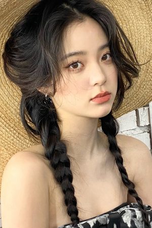 Trendy 2025 Hoop Earrings for Women - Unique Design Versatile Ear Accessories Inspired by Ouyang Nana Style