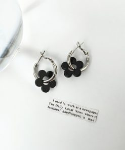 Trendy 2025 Hoop Earrings for Women - Unique Design Versatile Ear Accessories Inspired by Ouyang Nana Style