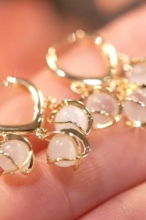Trendy Autumn 2025 Women's Earrings - Elegant Silver Pins, High-End Niche Design, Light Luxury Accessories for Cool Style