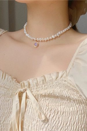 Trendy Baroque Pearl Necklace for Women with French Oval Pendant Choker â€“ Light Luxury Clavicle Chain