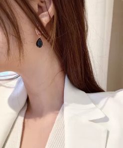 Trendy Black Crystal Ear Studs â€“ Stylish Korean Influencer Earrings in Pure Silver Needle for Women