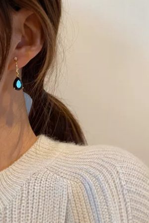 Trendy Black Crystal Ear Studs â€“ Stylish Korean Influencer Earrings in Pure Silver Needle for Women