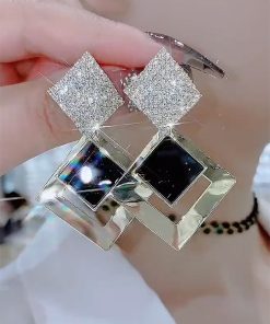 Trendy Black Geometric Diamond Drop Earrings - Retro Light Luxury Ear Accessories in Pure Silver for Women