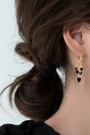 Trendy Black Heart Tassel Ear Clip Earrings for Women - Elegant Niche Design Studs, 2025 Fashion Accessory