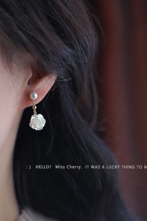 Trendy Camellia Flower Clip-On Earrings for Women, 2025 Niche Design, No Ear Holes Required, Fashionable Rose Floral Jewelry