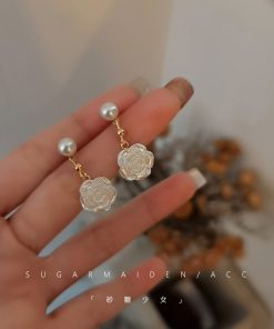 Trendy Camellia Flower Clip-On Earrings for Women, 2025 Niche Design, No Ear Holes Required, Fashionable Rose Floral Jewelry