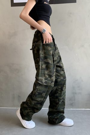 Trendy Camouflage Cargo Pants for Men and Women - Vintage Hip Hop Draped Streetwear Casual Fashion, Y2K Inspired