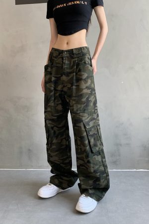 Trendy Camouflage Cargo Pants for Men and Women - Vintage Hip Hop Draped Streetwear Casual Fashion, Y2K Inspired