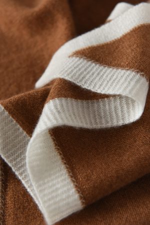 Trendy Cashmere Shawl Triangle Scarf - French Elegance, Versatile Warmth, Perfect for Air Conditioning & Everyday Wear
