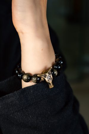 Trendy Cat Eye Obsidian Bracelet for Women and Men, Versatile Retro Niche Wrist Accessory, Stylish Jewelry Gift