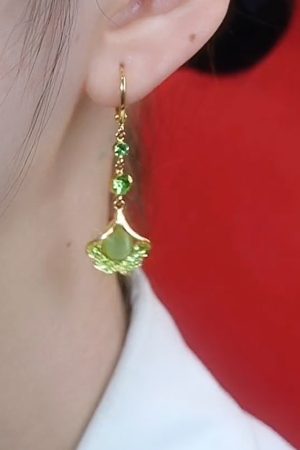 Trendy Cat's Eye Stone Ear Clips, High-End Green Ginkgo Leaf Earrings, Fashionable Internet Celebrity Style Accessories